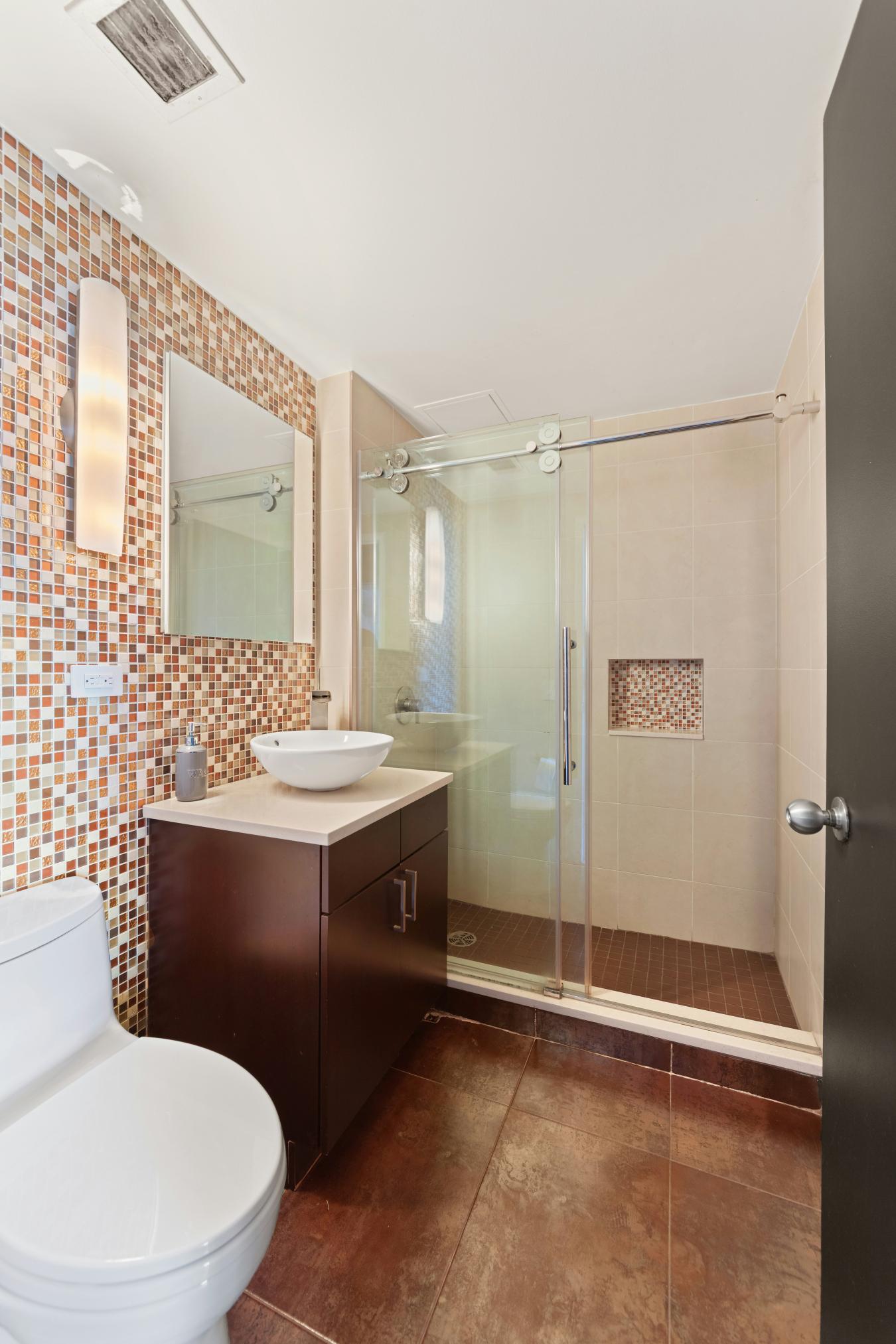 New York, New York, 10128, United States, 3 Bedrooms Bedrooms, ,3 BathroomsBathrooms,Residential,For Sale,2044884