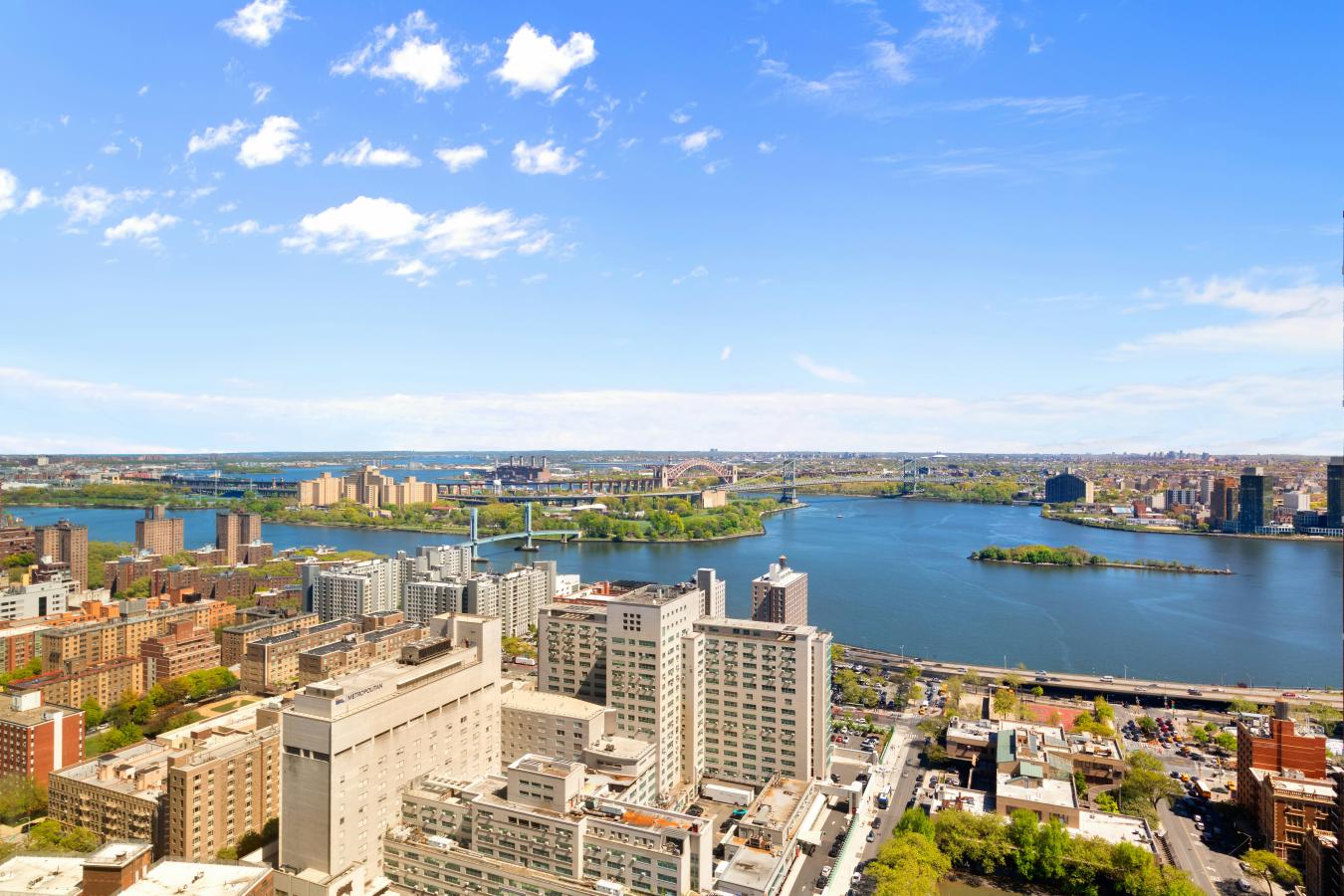New York, New York, 10128, United States, 3 Bedrooms Bedrooms, ,3 BathroomsBathrooms,Residential,For Sale,2044884