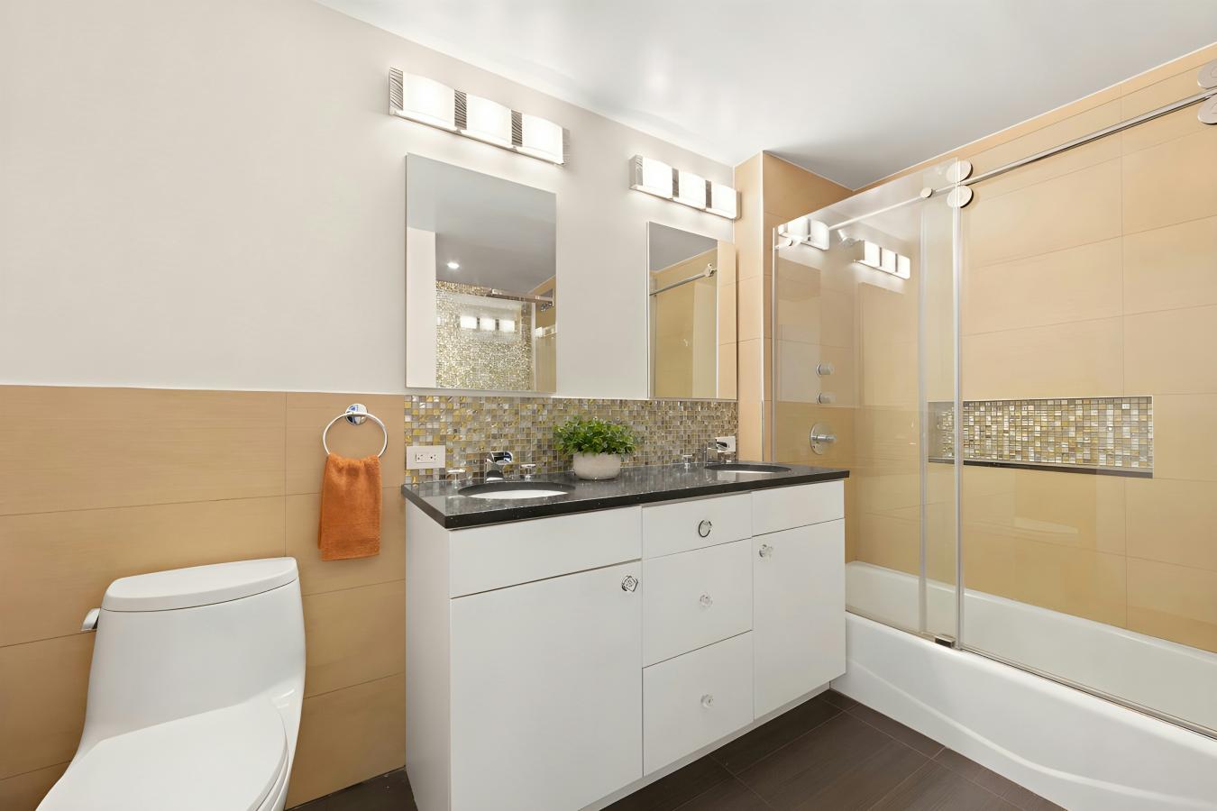 New York, New York, 10128, United States, 3 Bedrooms Bedrooms, ,3 BathroomsBathrooms,Residential,For Sale,2044884