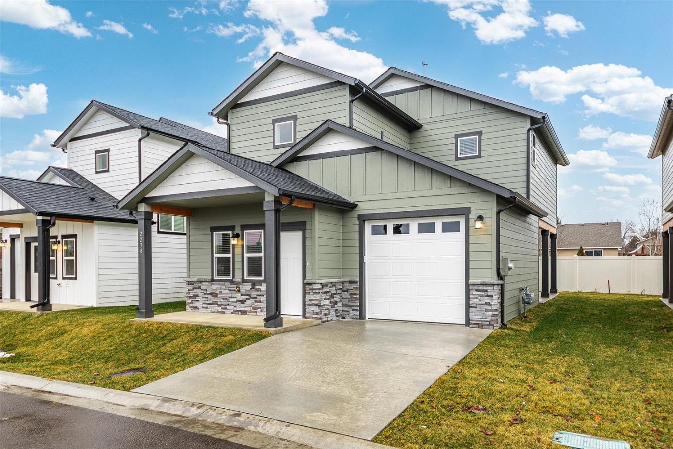 $5k Builder Credit + Lender Credit! Completed, move-in ready new const – image 2