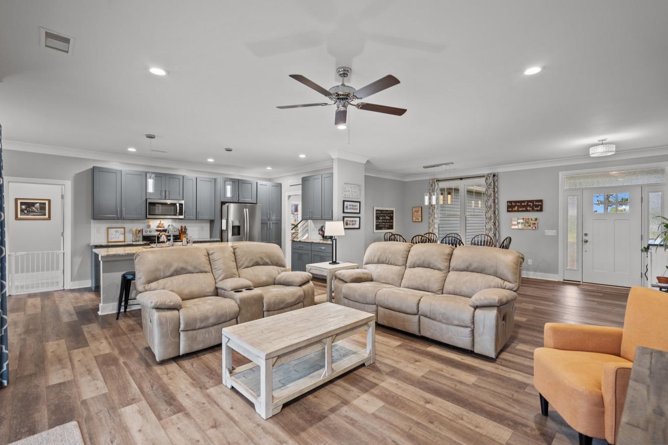 Hampstead, North Carolina, 28443, United States, 3 Bedrooms Bedrooms, ,2 BathroomsBathrooms,Residential,For Sale,2044868