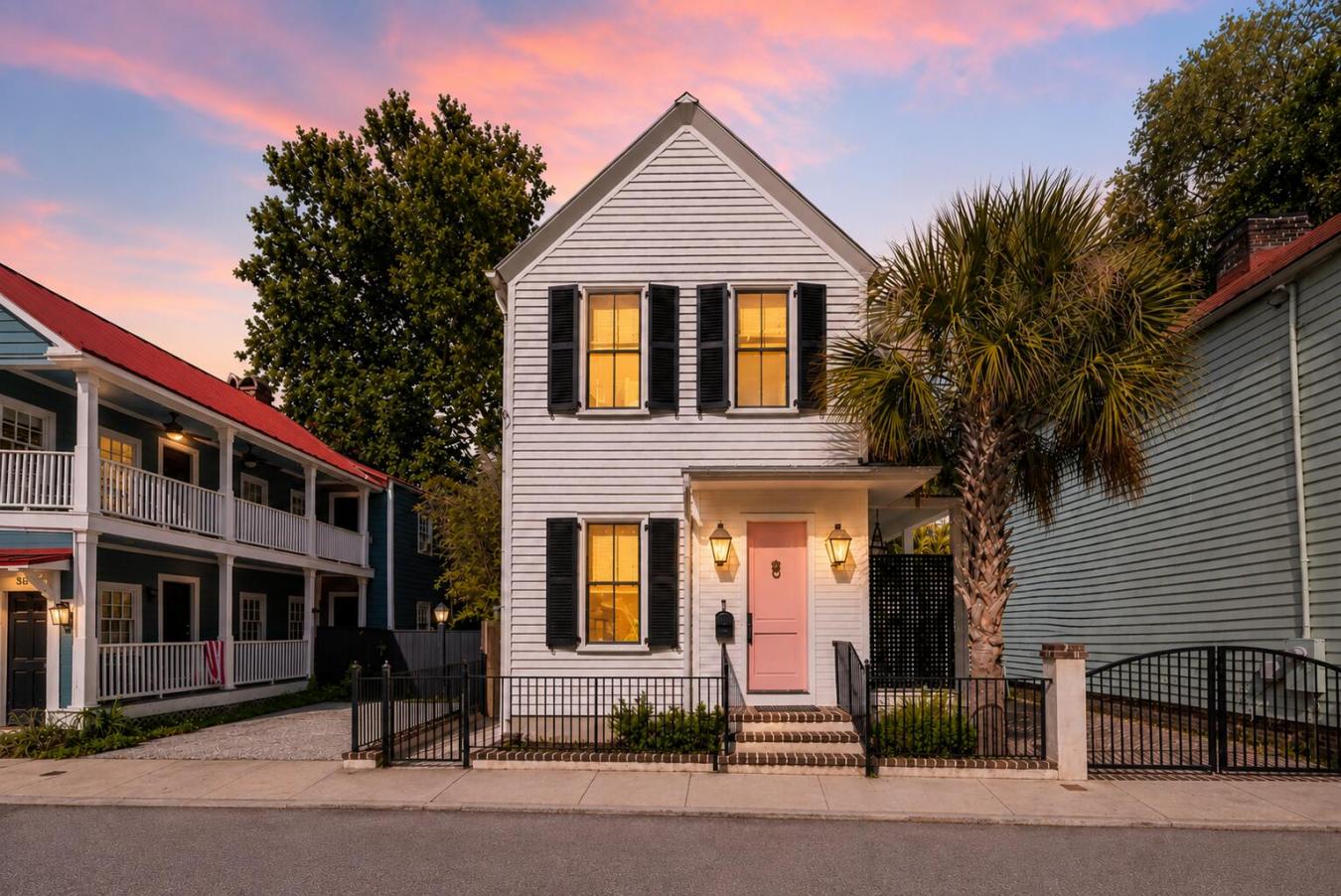Charleston, Charleston, 29403, United States, 3 Bedrooms Bedrooms, ,3 BathroomsBathrooms,Residential,For Sale,2044865