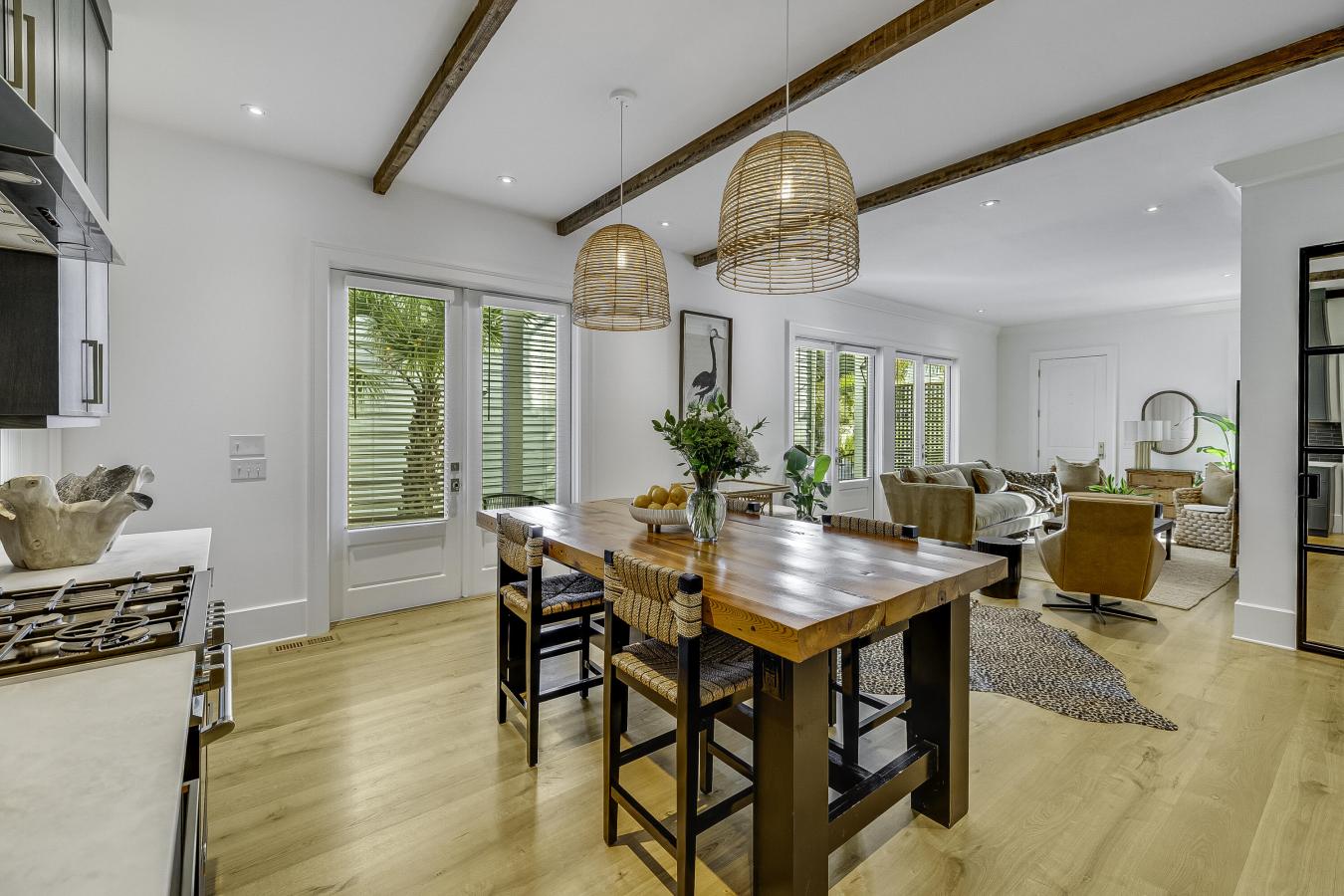 Charleston, Charleston, 29403, United States, 3 Bedrooms Bedrooms, ,3 BathroomsBathrooms,Residential,For Sale,2044865