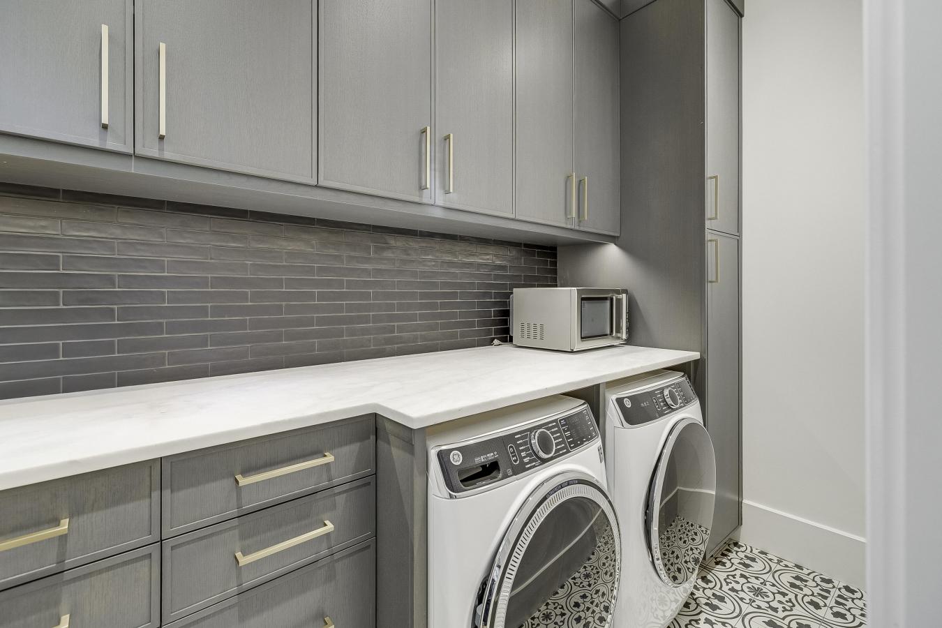 Charleston, Charleston, 29403, United States, 3 Bedrooms Bedrooms, ,3 BathroomsBathrooms,Residential,For Sale,2044865