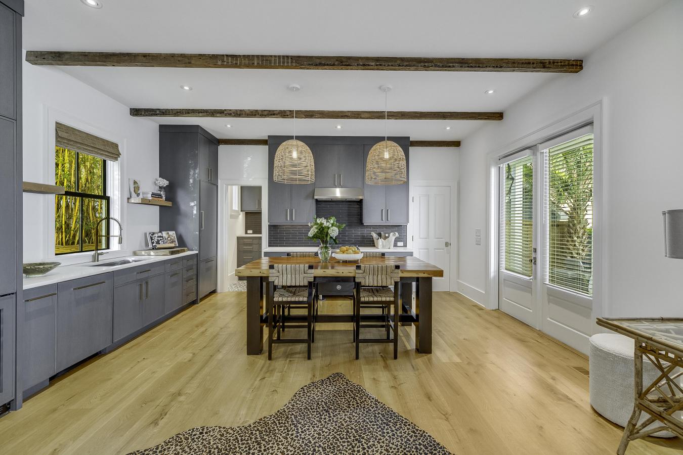 Charleston, Charleston, 29403, United States, 3 Bedrooms Bedrooms, ,3 BathroomsBathrooms,Residential,For Sale,2044865