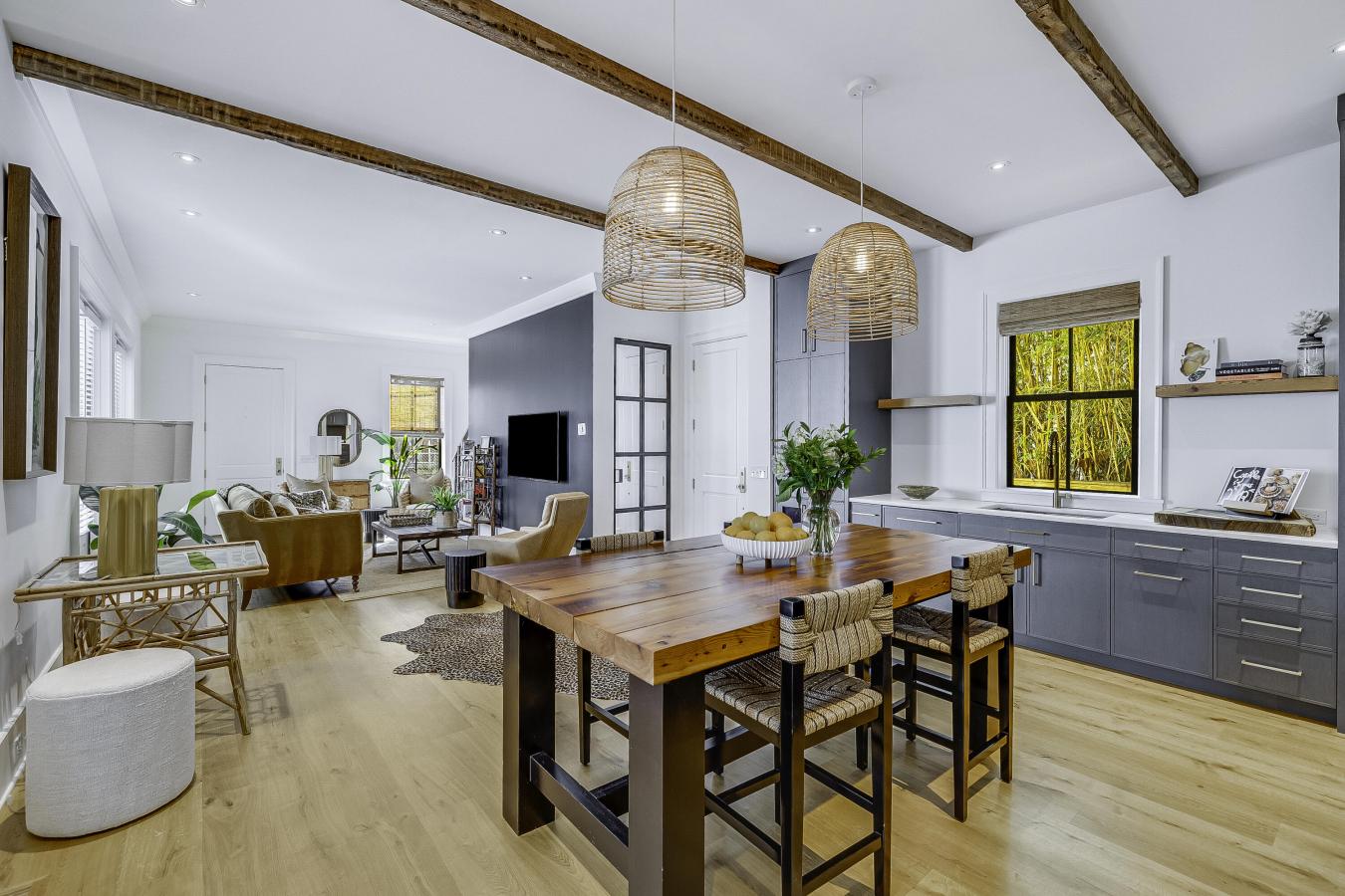 Charleston, Charleston, 29403, United States, 3 Bedrooms Bedrooms, ,3 BathroomsBathrooms,Residential,For Sale,2044865