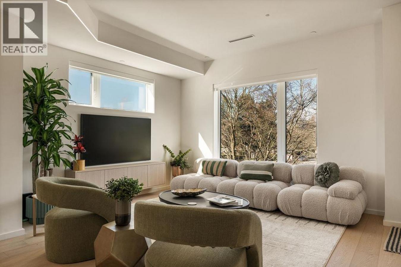 Vancouver, BC, V5Z2H9, Canada, 3 Bedrooms Bedrooms, ,2 BathroomsBathrooms,Residential,For Sale,2045315