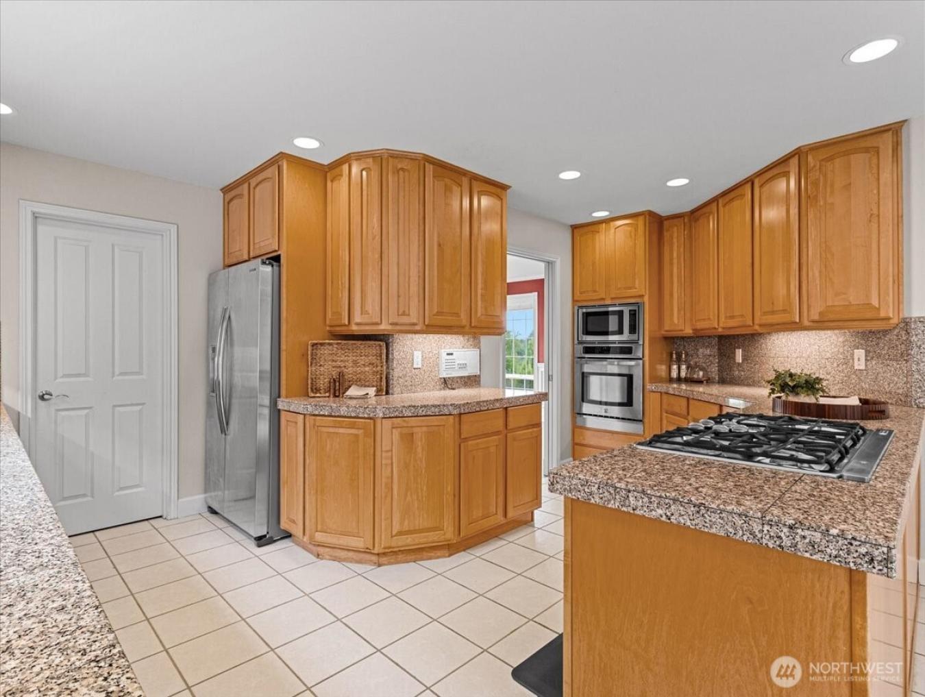 Vancouver, Clark, 98665, United States, 4 Bedrooms Bedrooms, ,2 BathroomsBathrooms,Residential,For Sale,2045312