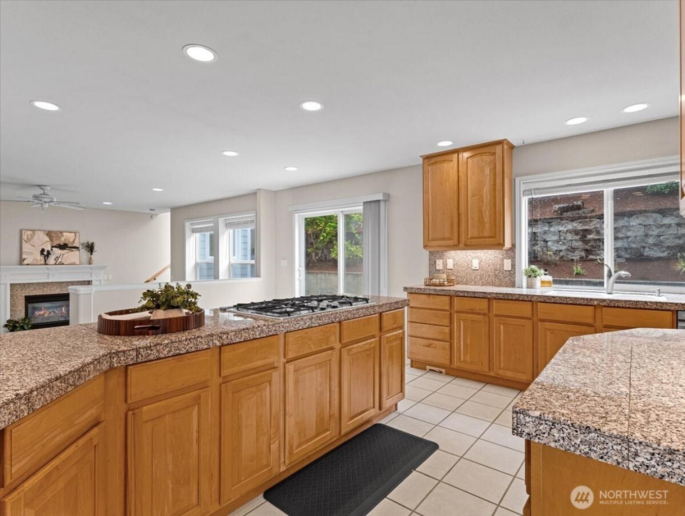 Vancouver, Clark, 98665, United States, 4 Bedrooms Bedrooms, ,2 BathroomsBathrooms,Residential,For Sale,2045312