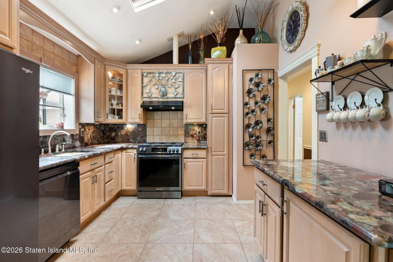 Staten Island, Richmond, 10309, United States, 4 Bedrooms Bedrooms, ,3 BathroomsBathrooms,Residential,For Sale,2045310