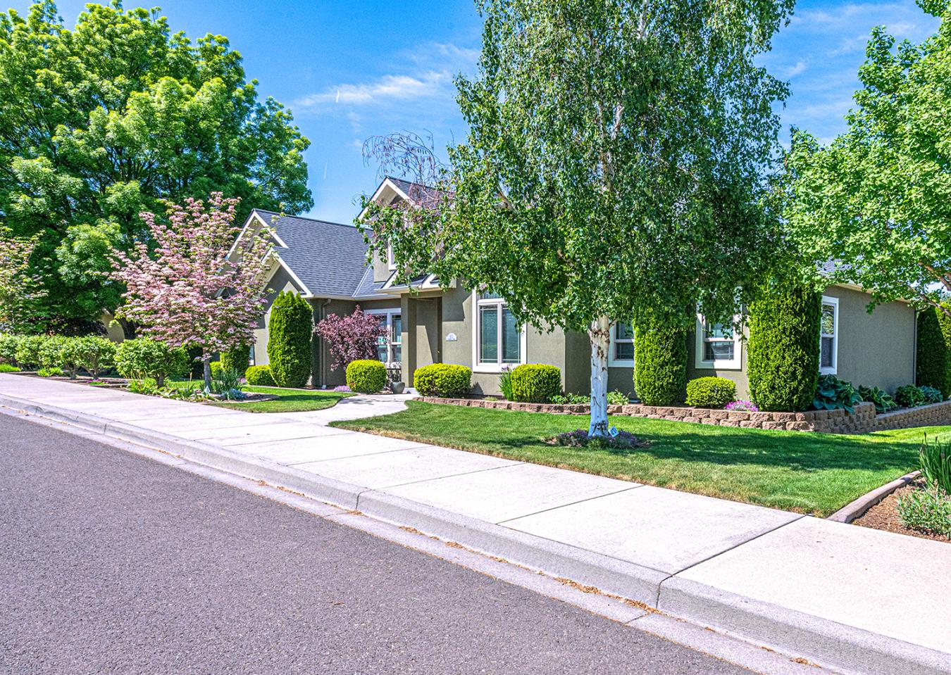 Walla Walla, Walla Walla, 99362, United States, 4 Bedrooms Bedrooms, ,2 BathroomsBathrooms,Residential,For Sale,2045307