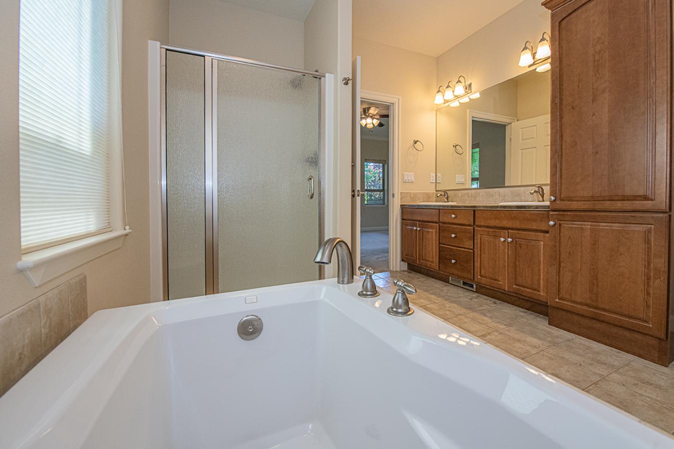 Walla Walla, Walla Walla, 99362, United States, 4 Bedrooms Bedrooms, ,2 BathroomsBathrooms,Residential,For Sale,2045307