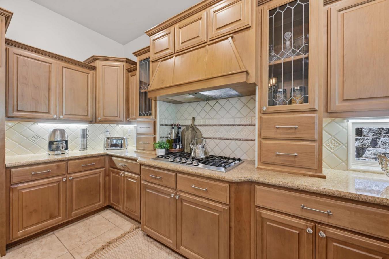 El Dorado Hills, El Dorado, 95762, United States, 5 Bedrooms Bedrooms, ,5 BathroomsBathrooms,Residential,For Sale,2045658