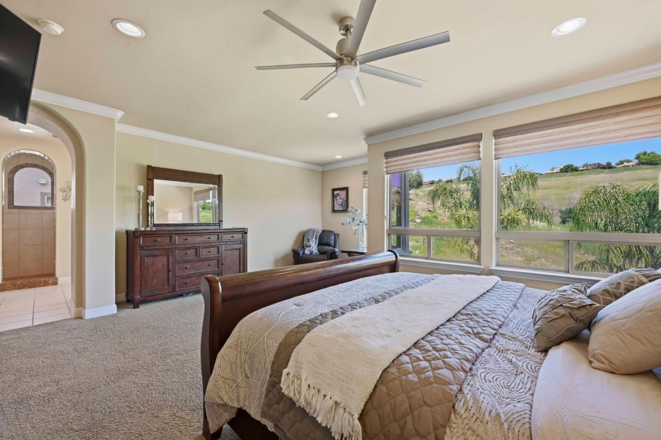 El Dorado Hills, El Dorado, 95762, United States, 5 Bedrooms Bedrooms, ,5 BathroomsBathrooms,Residential,For Sale,2045658