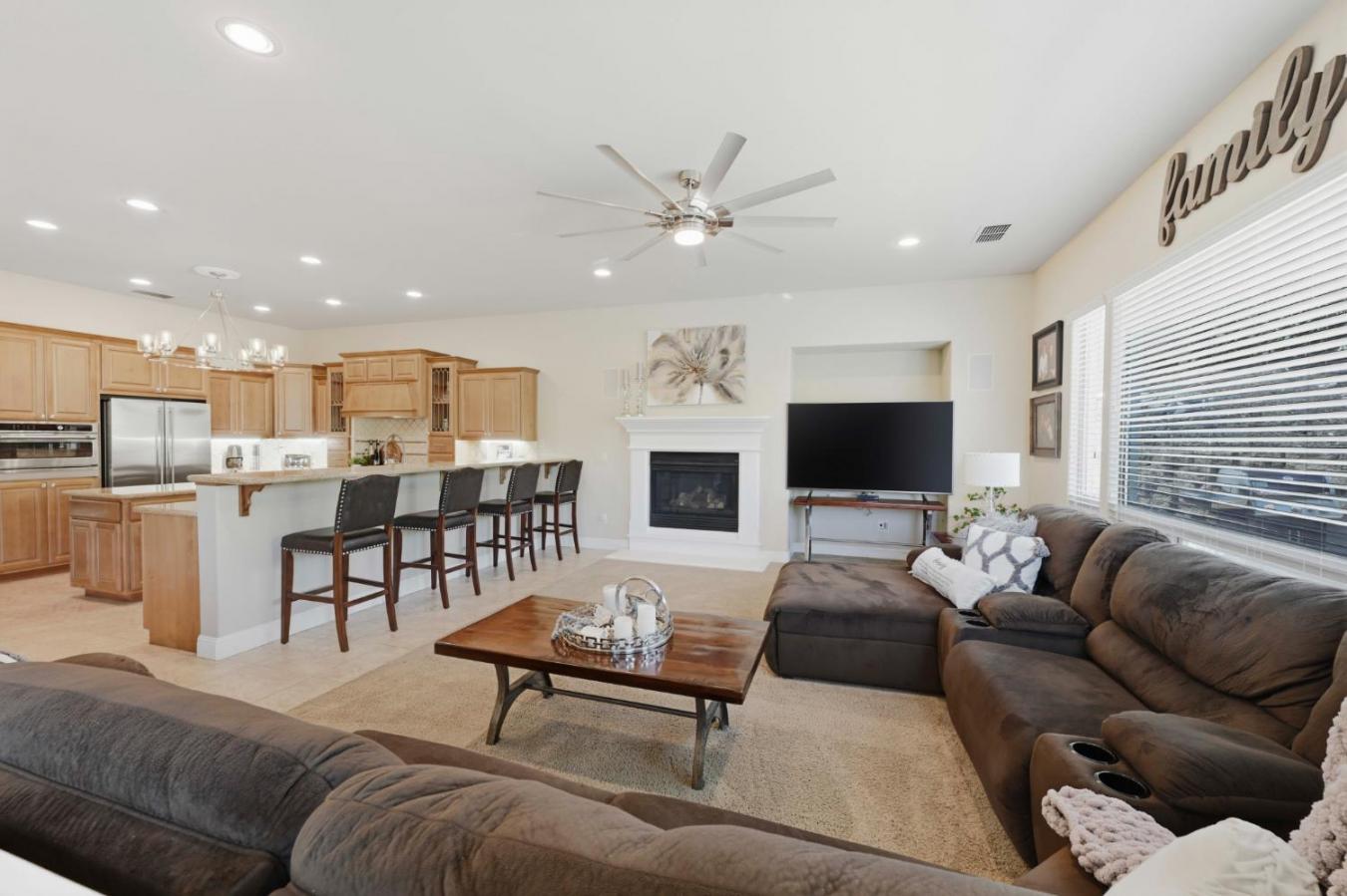 El Dorado Hills, El Dorado, 95762, United States, 5 Bedrooms Bedrooms, ,5 BathroomsBathrooms,Residential,For Sale,2045658