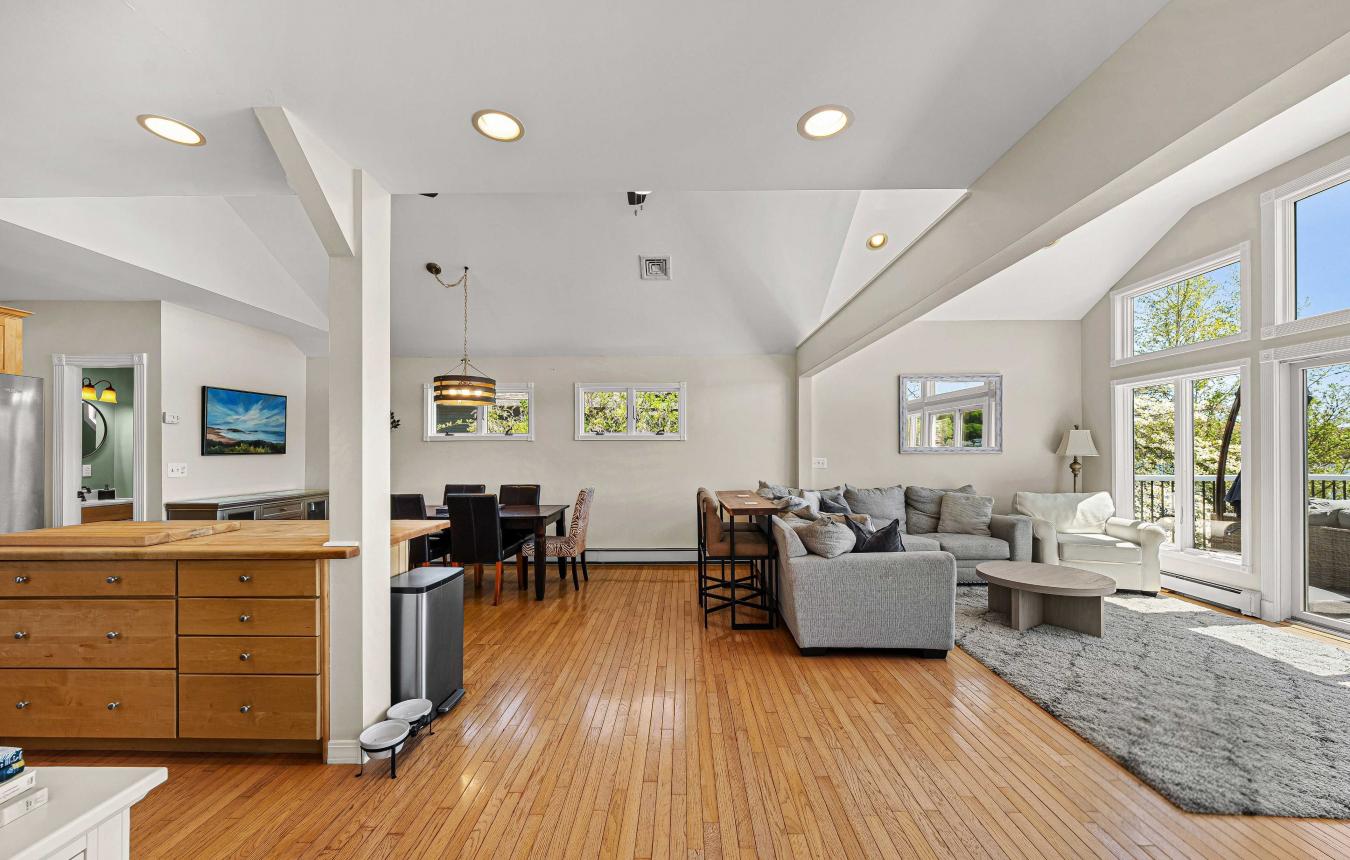 Mount Arlington, Morris, 07856, United States, 4 Bedrooms Bedrooms, ,2 BathroomsBathrooms,Residential,For Sale,2045587