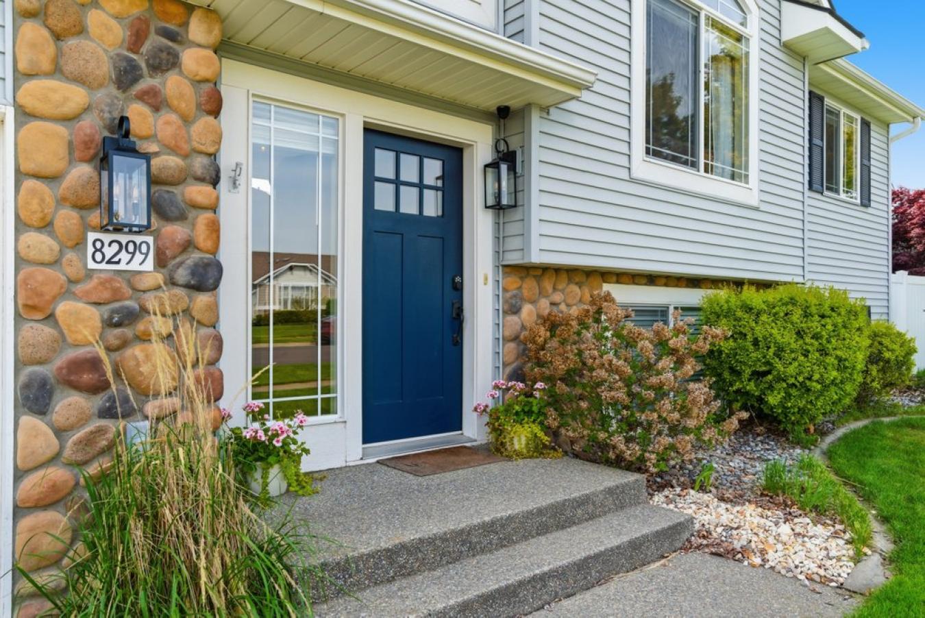 Hayden, Kootenai, 83835, United States, 4 Bedrooms Bedrooms, ,3 BathroomsBathrooms,Residential,For Sale,2045585