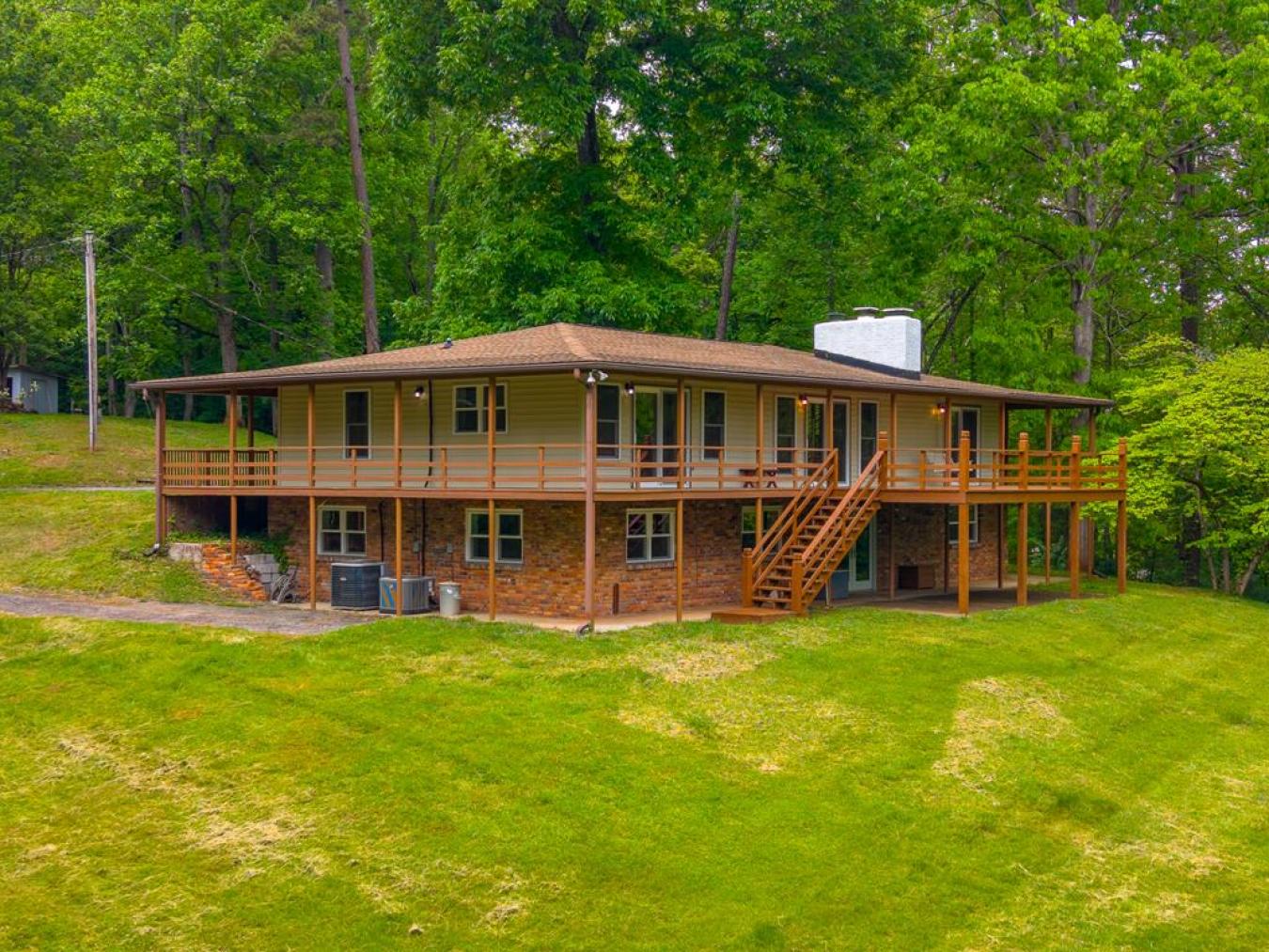 Franklin, Macon, 28734, United States, ,Residential,For Sale,2045583