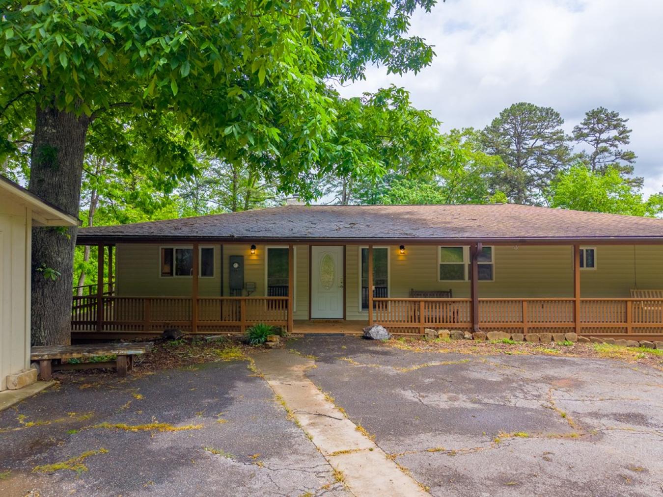 Franklin, Macon, 28734, United States, ,Residential,For Sale,2045583
