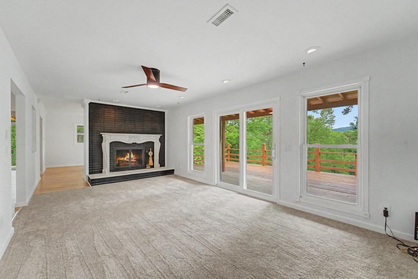 Franklin, Macon, 28734, United States, ,Residential,For Sale,2045583