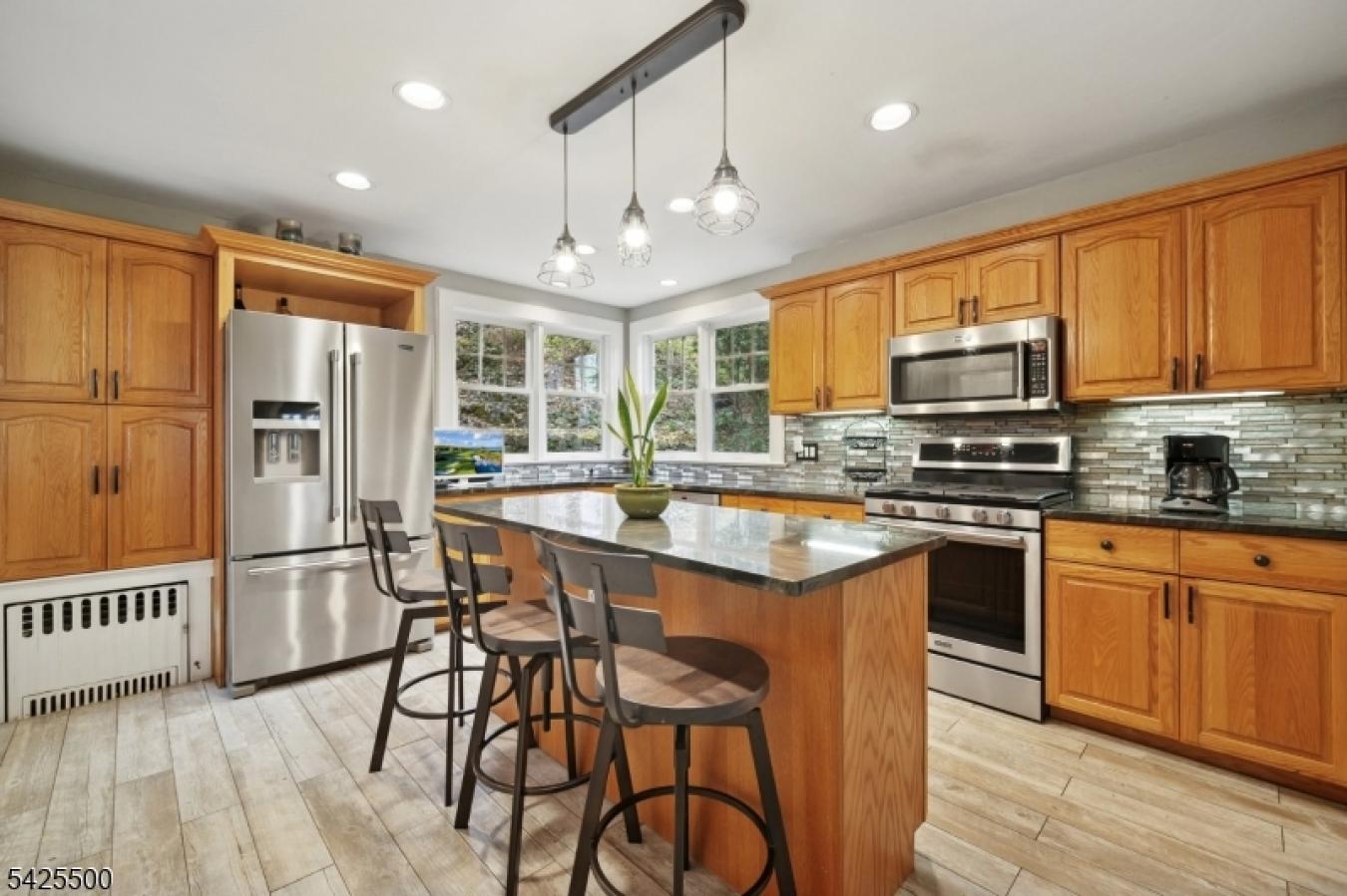 Montclair, Essex, 07043, United States, 3 Bedrooms Bedrooms, ,1 BathroomBathrooms,Residential,For Sale,2045581