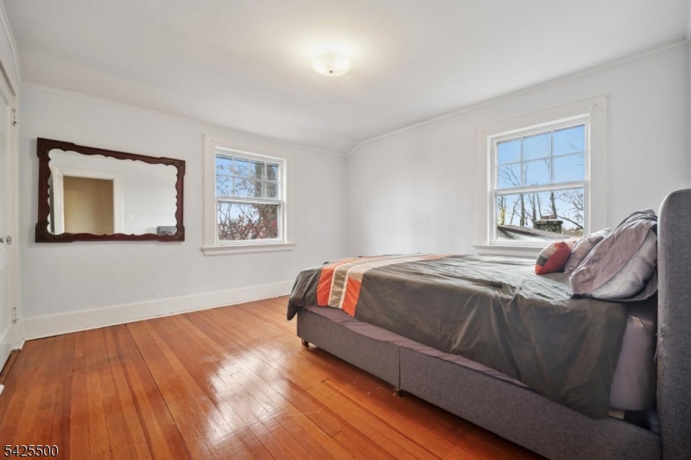 Montclair, Essex, 07043, United States, 3 Bedrooms Bedrooms, ,1 BathroomBathrooms,Residential,For Sale,2045581