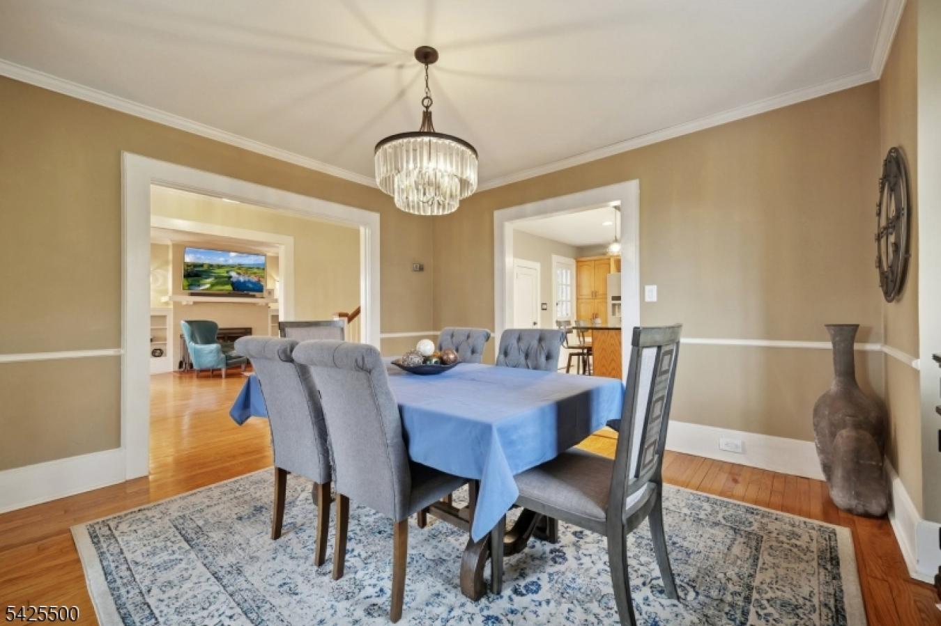 Montclair, Essex, 07043, United States, 3 Bedrooms Bedrooms, ,1 BathroomBathrooms,Residential,For Sale,2045581