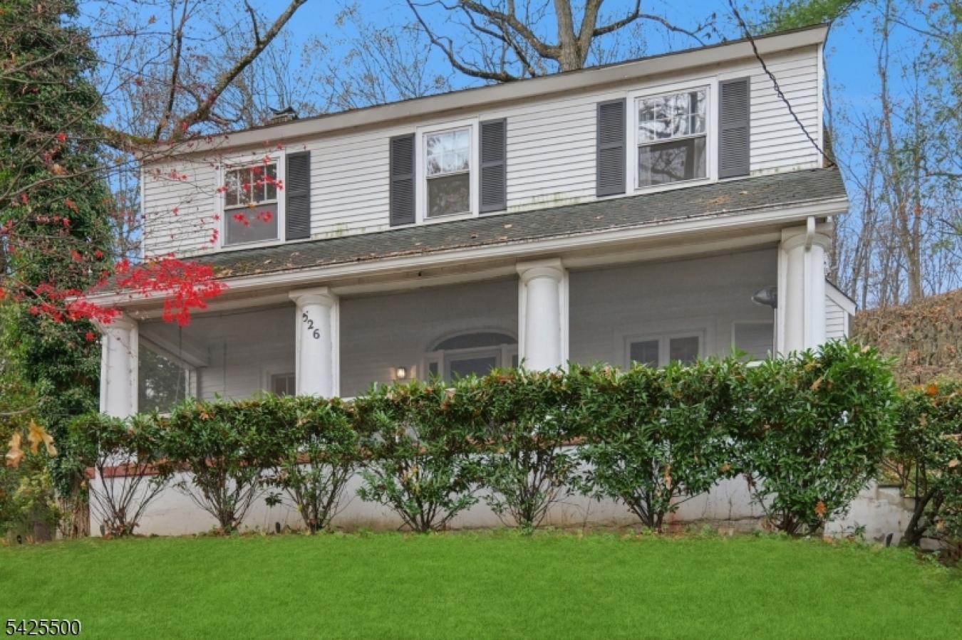 Montclair, Essex, 07043, United States, 3 Bedrooms Bedrooms, ,1 BathroomBathrooms,Residential,For Sale,2045581