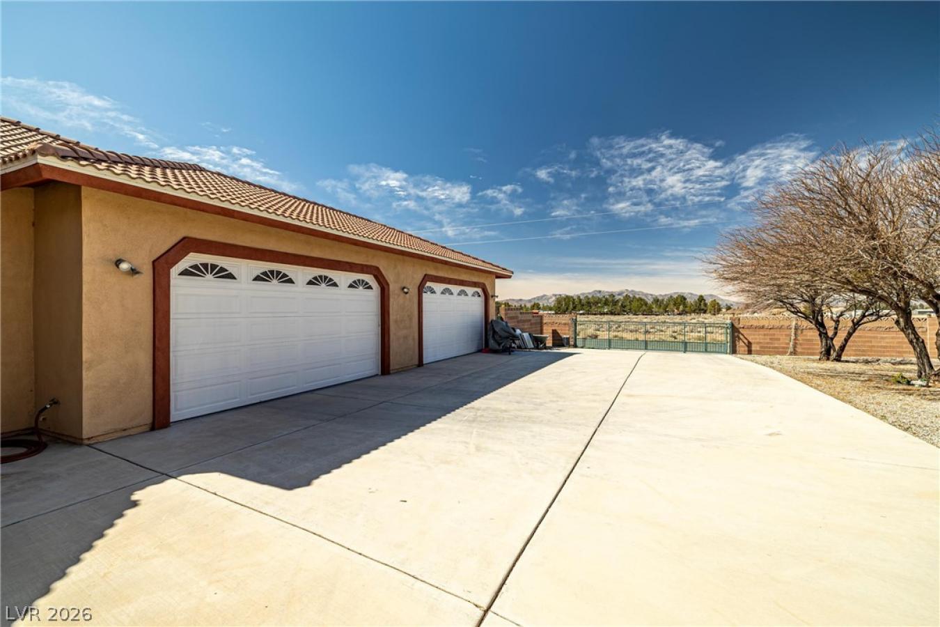 Pahrump, Nye, 89048, United States, ,Residential,For Sale,2045580