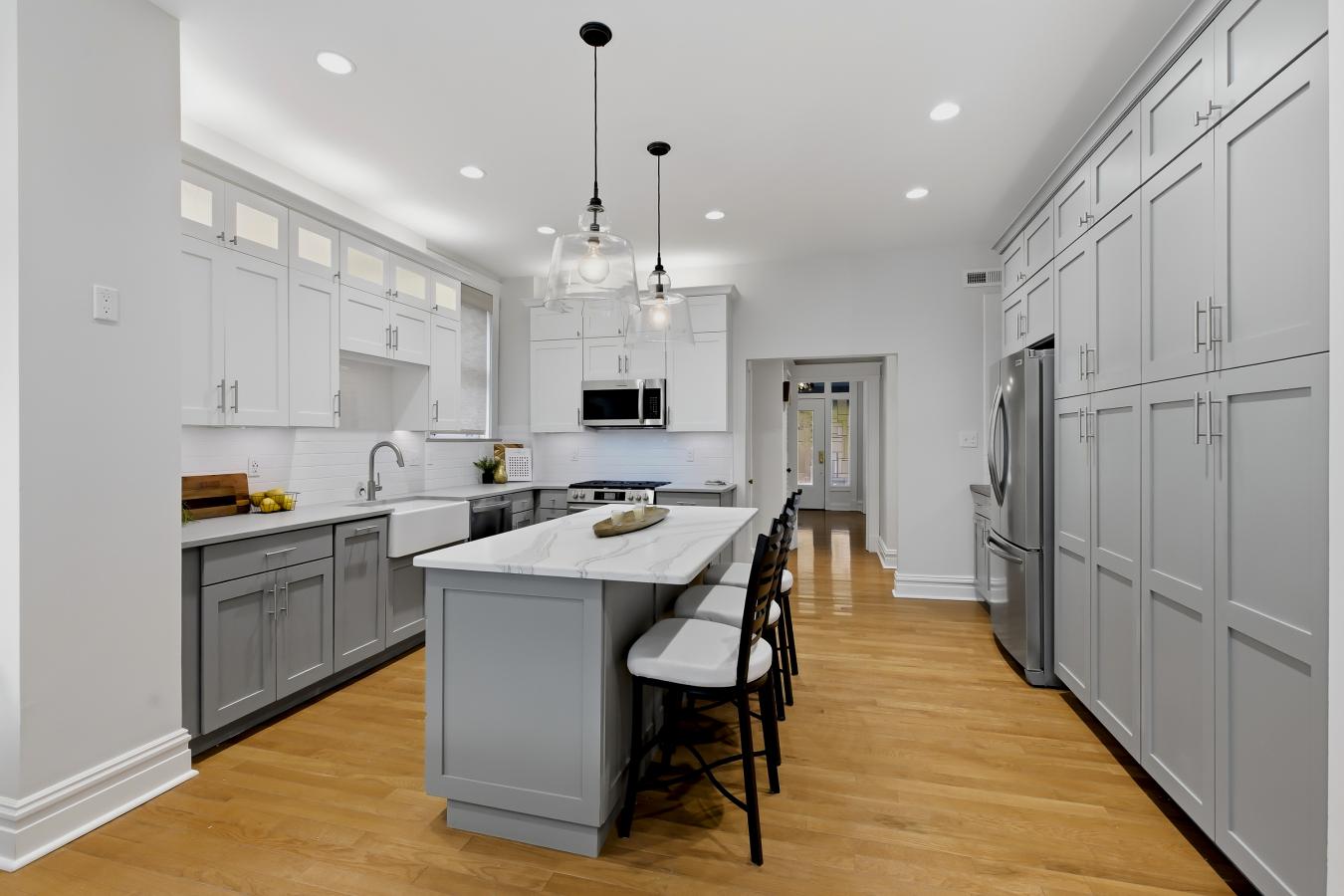 University City, Missouri, 63130, United States, 5 Bedrooms Bedrooms, ,3 BathroomsBathrooms,Residential,For Sale,2045578