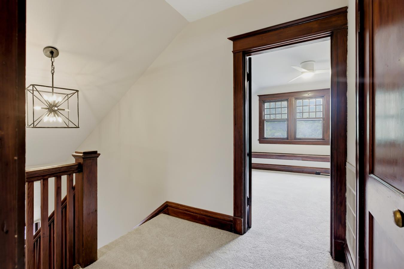 University City, Missouri, 63130, United States, 5 Bedrooms Bedrooms, ,3 BathroomsBathrooms,Residential,For Sale,2045578