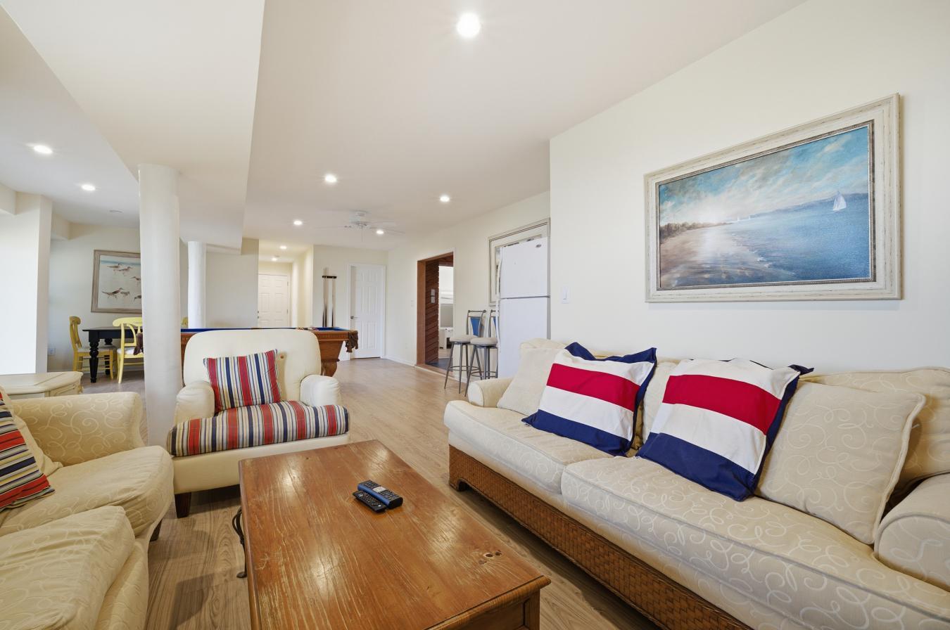 Virginia Beach, Virginia, 23456, United States, 6 Bedrooms Bedrooms, ,5 BathroomsBathrooms,Residential,For Sale,2045577