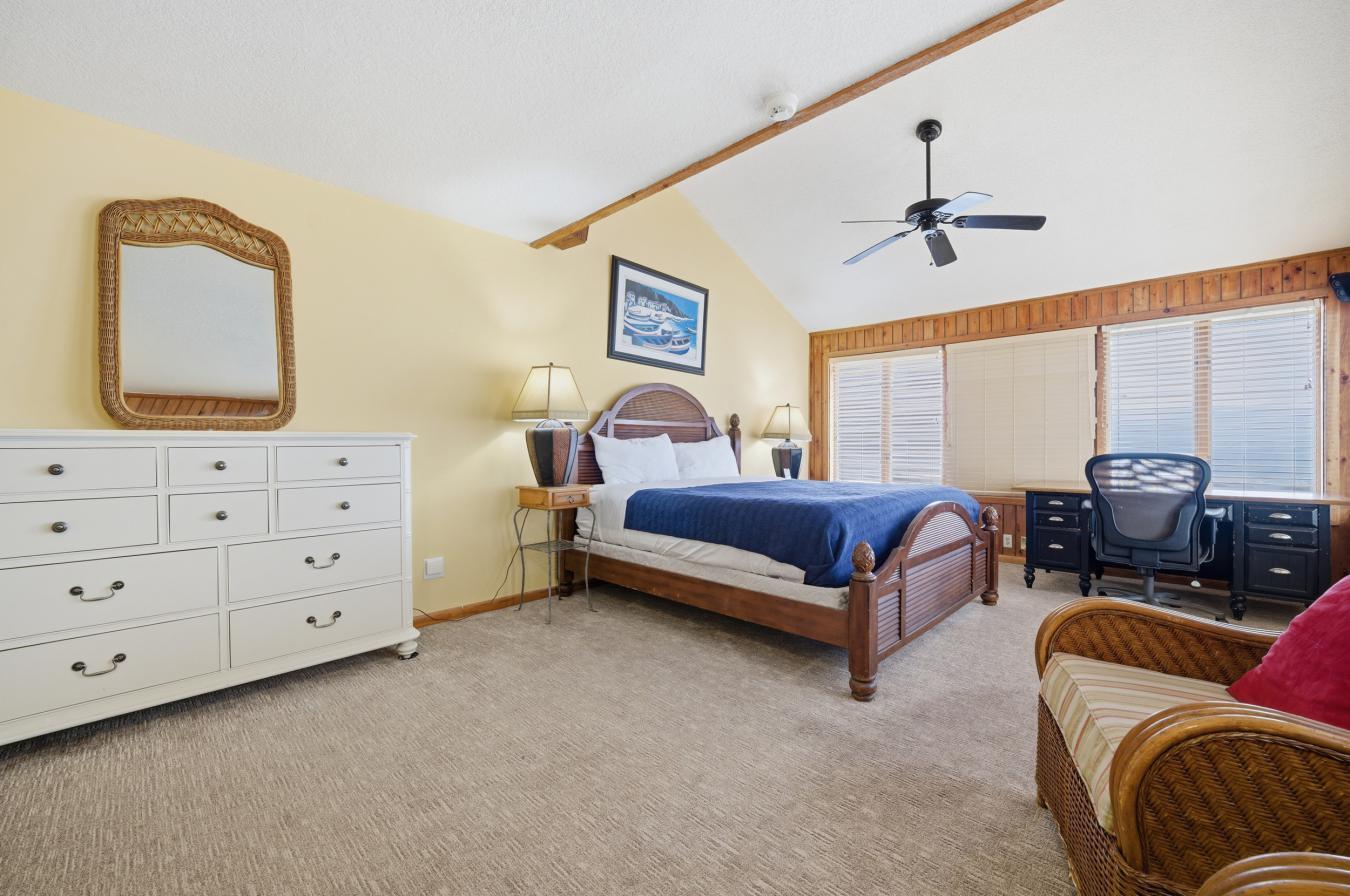 Virginia Beach, Virginia, 23456, United States, 6 Bedrooms Bedrooms, ,5 BathroomsBathrooms,Residential,For Sale,2045577