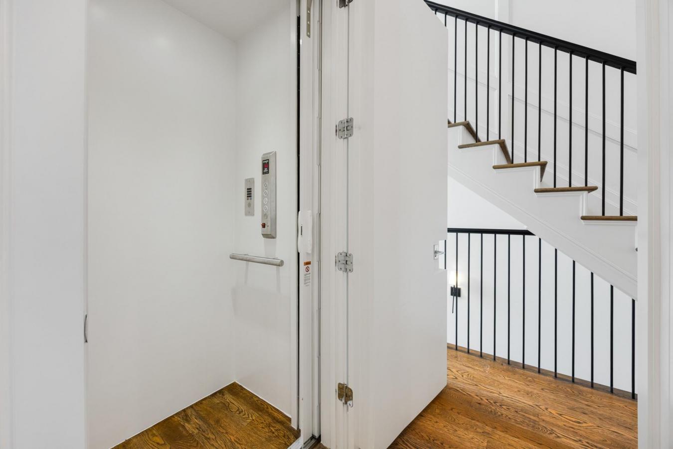Houston, Harris, 77006, United States, ,Residential,For Sale,2045574