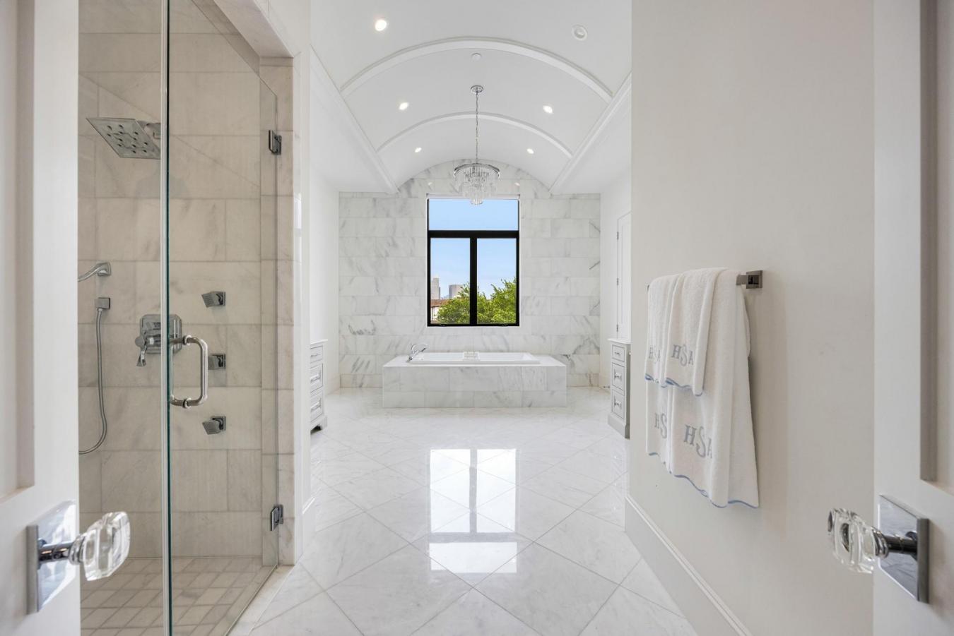 Houston, Harris, 77006, United States, ,Residential,For Sale,2045574