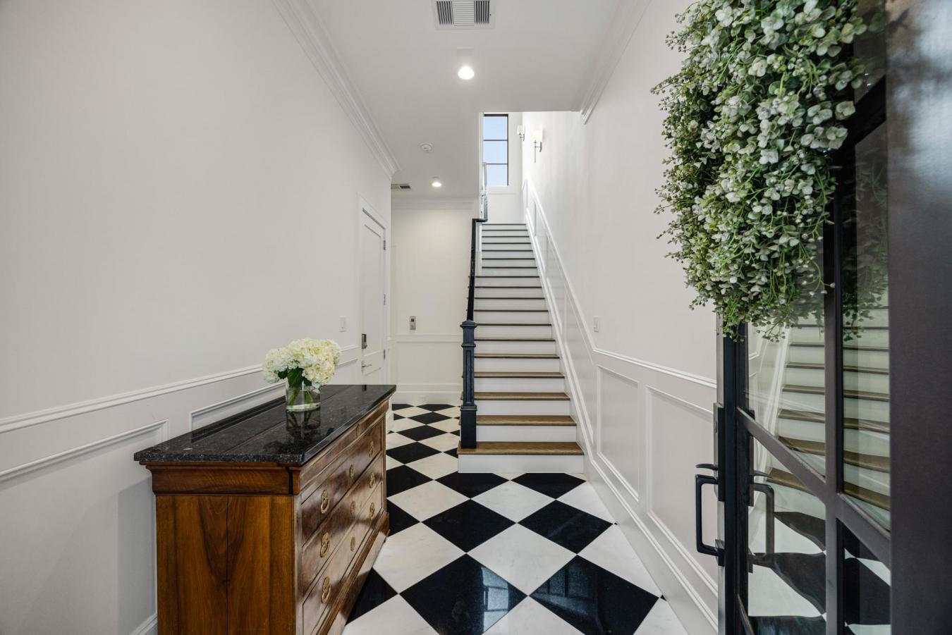 Houston, Harris, 77006, United States, ,Residential,For Sale,2045574
