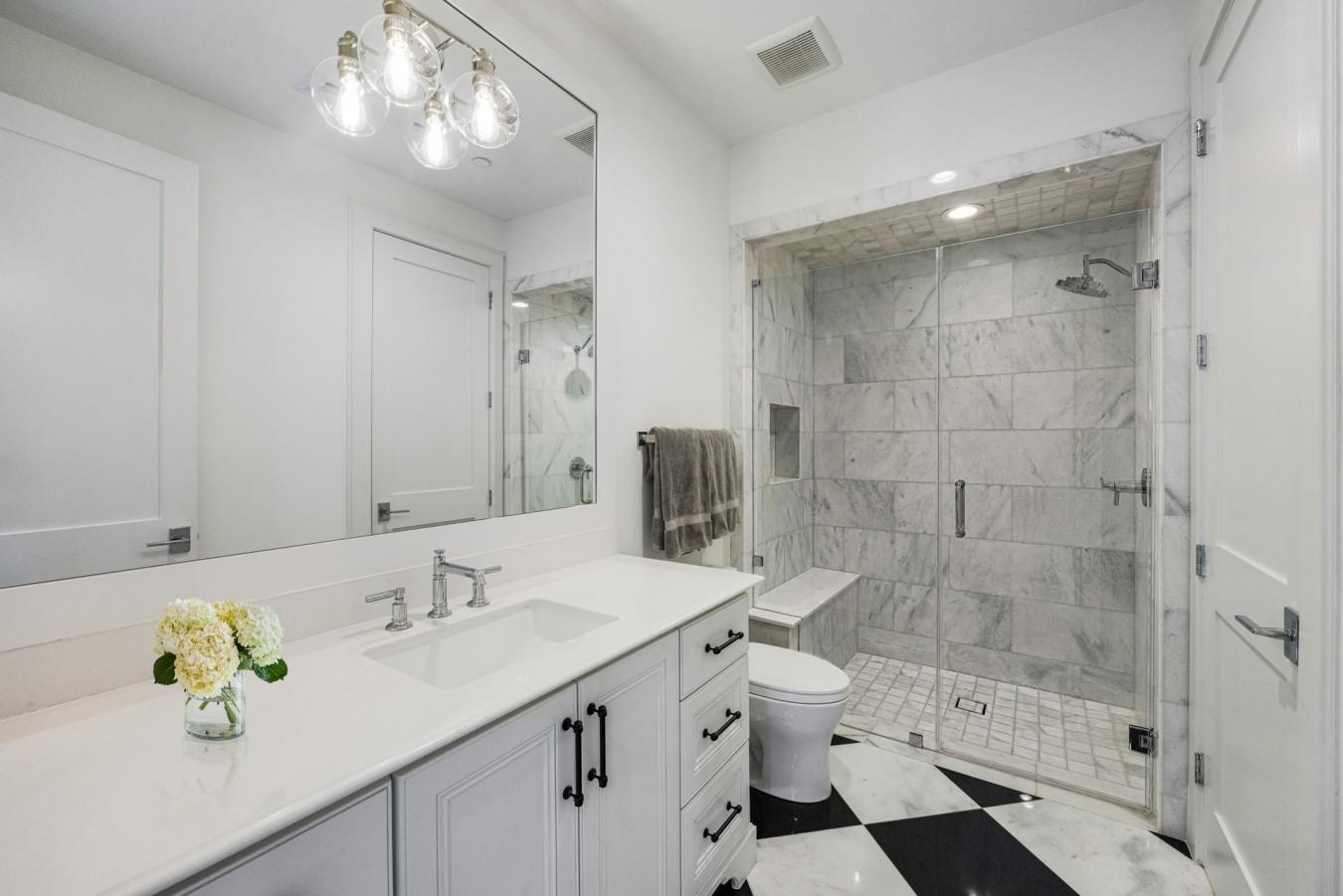 Houston, Harris, 77006, United States, ,Residential,For Sale,2045574