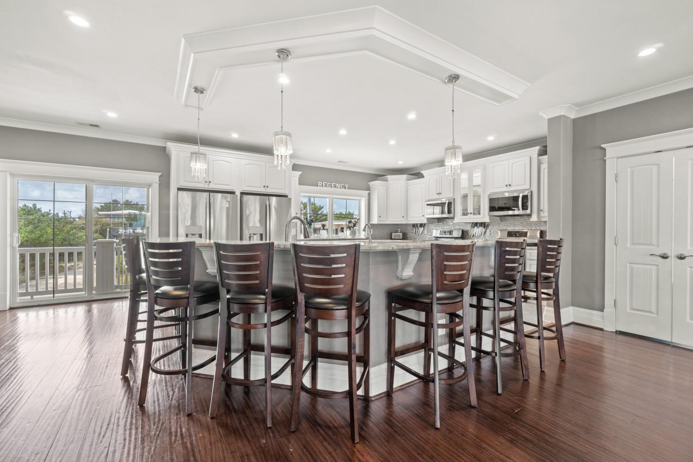 Virginia Beach, Virginia, 23456, United States, 12 Bedrooms Bedrooms, ,13 BathroomsBathrooms,Residential,For Sale,2045572