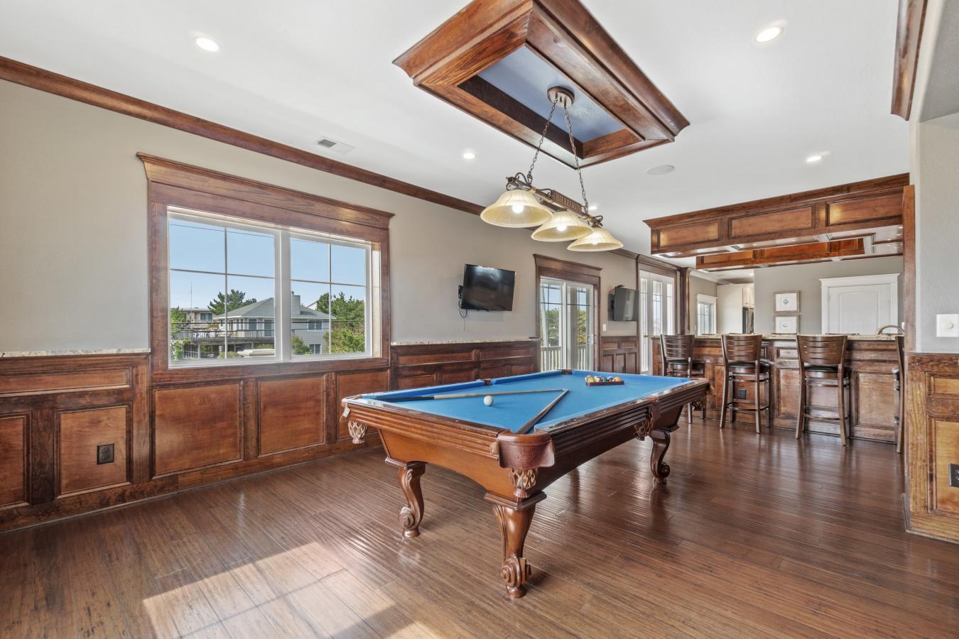 Virginia Beach, Virginia, 23456, United States, 12 Bedrooms Bedrooms, ,13 BathroomsBathrooms,Residential,For Sale,2045572