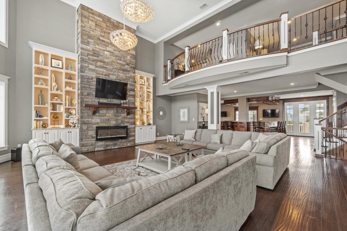 Virginia Beach, Virginia, 23456, United States, 12 Bedrooms Bedrooms, ,13 BathroomsBathrooms,Residential,For Sale,2045572