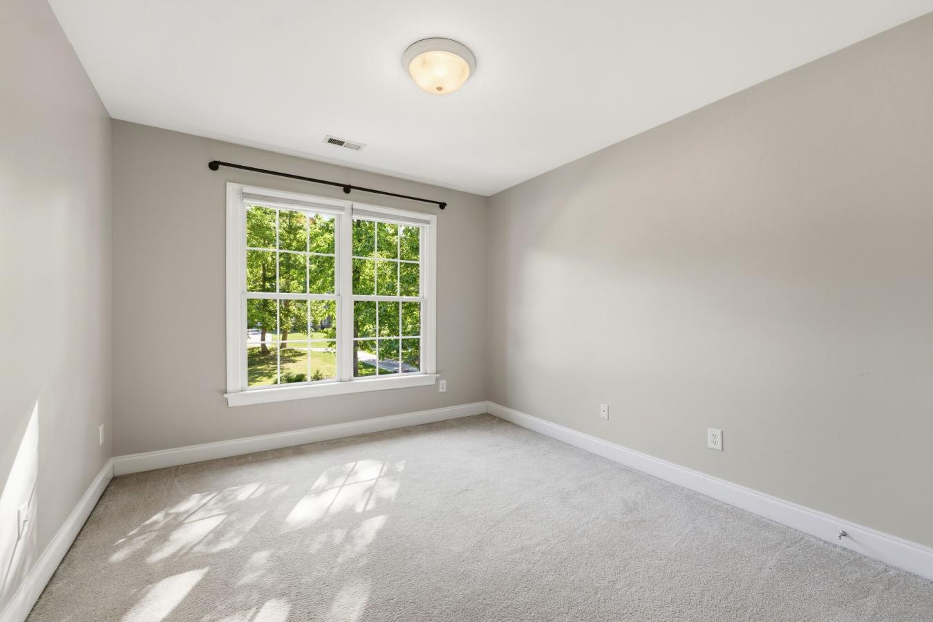 Summerfield, Guilford, 27358, United States, 4 Bedrooms Bedrooms, ,3 BathroomsBathrooms,Residential,For Sale,2045571