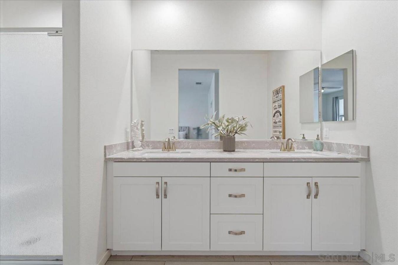 Oceanside, San Diego, 92057, United States, 3 Bedrooms Bedrooms, ,2 BathroomsBathrooms,Residential,For Sale,2045570