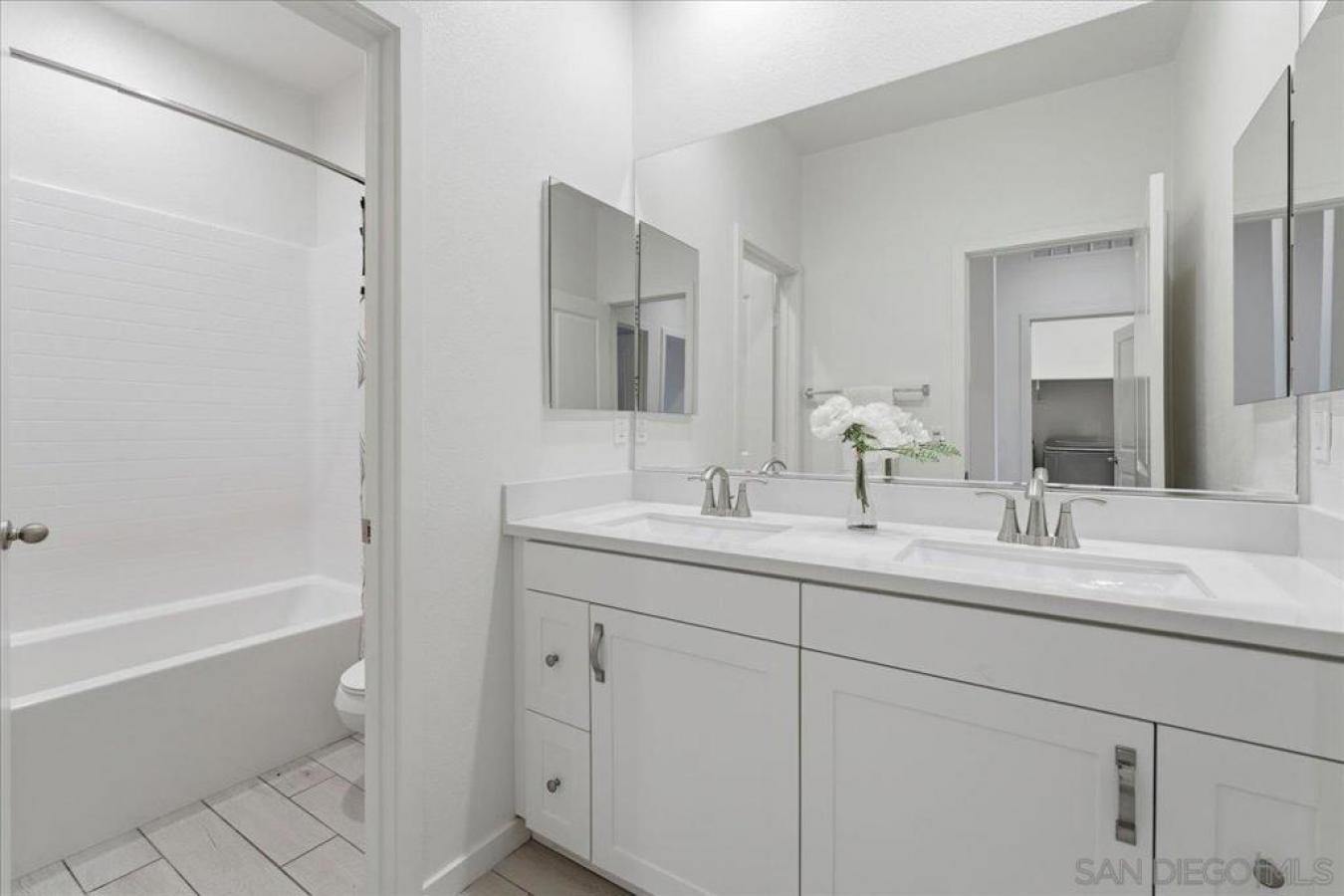 Oceanside, San Diego, 92057, United States, 3 Bedrooms Bedrooms, ,2 BathroomsBathrooms,Residential,For Sale,2045570