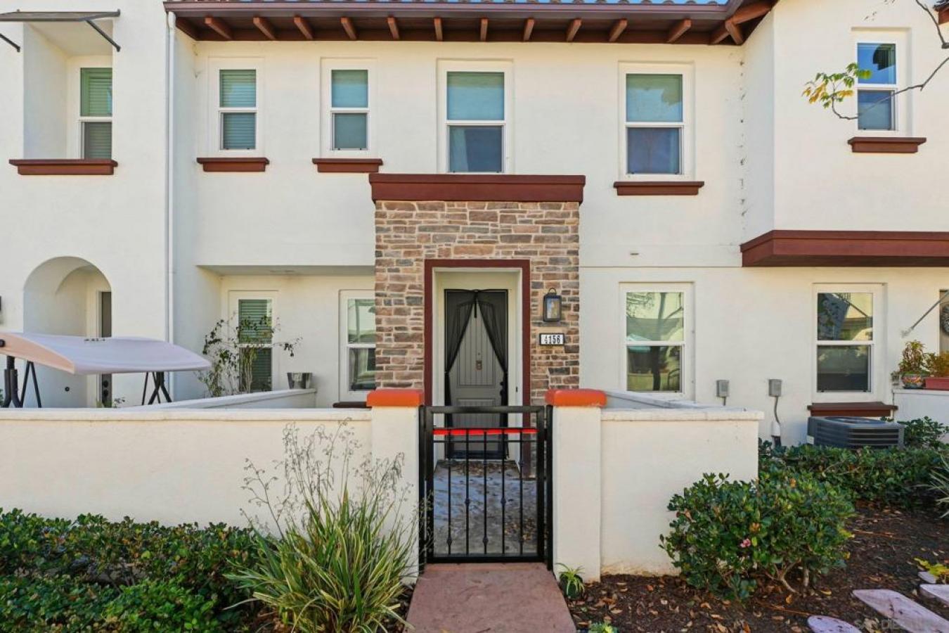 Oceanside, San Diego, 92057, United States, 3 Bedrooms Bedrooms, ,2 BathroomsBathrooms,Residential,For Sale,2045570