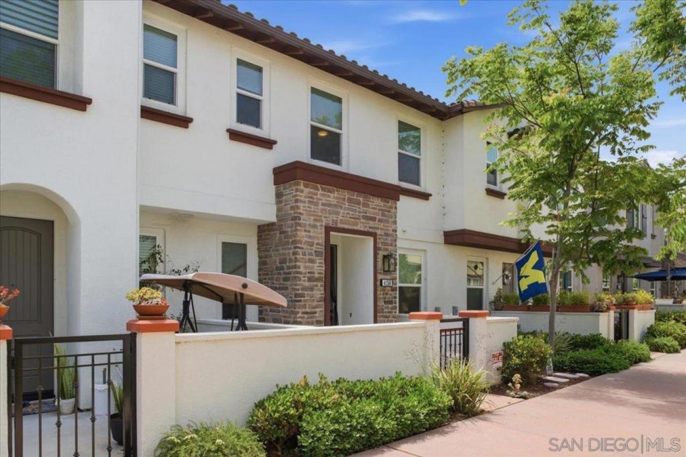 Oceanside, San Diego, 92057, United States, 3 Bedrooms Bedrooms, ,2 BathroomsBathrooms,Residential,For Sale,2045570