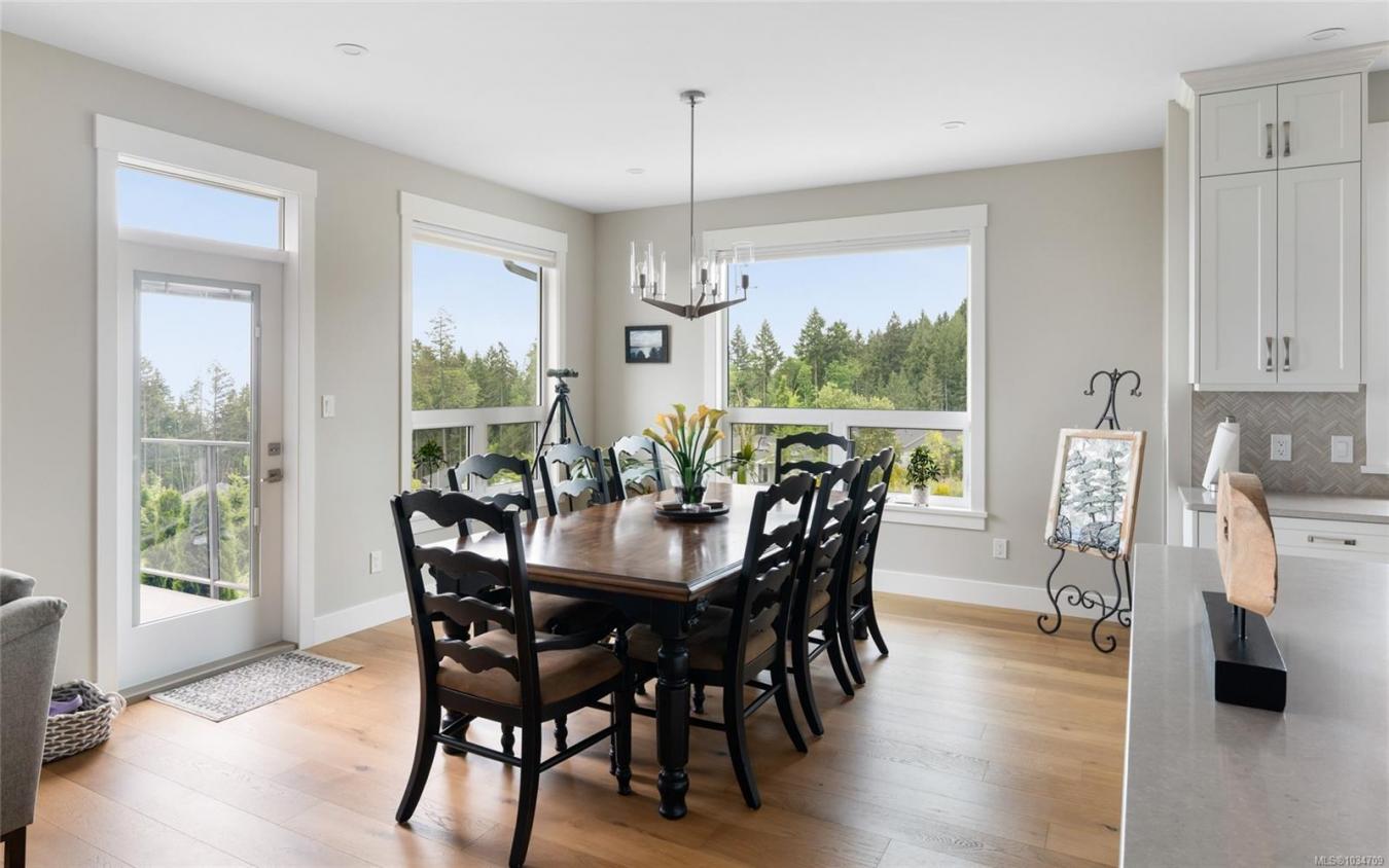 Ladysmith, BC, V9G 0A8, Canada, 3 Bedrooms Bedrooms, ,3 BathroomsBathrooms,Residential,For Sale,2045567