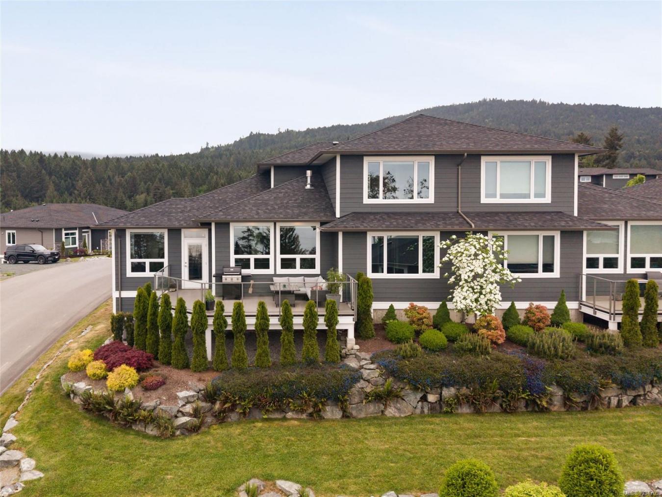Ladysmith, BC, V9G 0A8, Canada, 3 Bedrooms Bedrooms, ,3 BathroomsBathrooms,Residential,For Sale,2045567