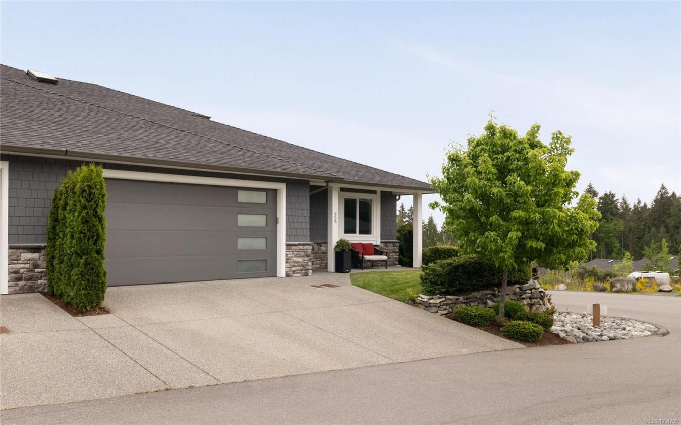 Ladysmith, BC, V9G 0A8, Canada, 3 Bedrooms Bedrooms, ,3 BathroomsBathrooms,Residential,For Sale,2045567