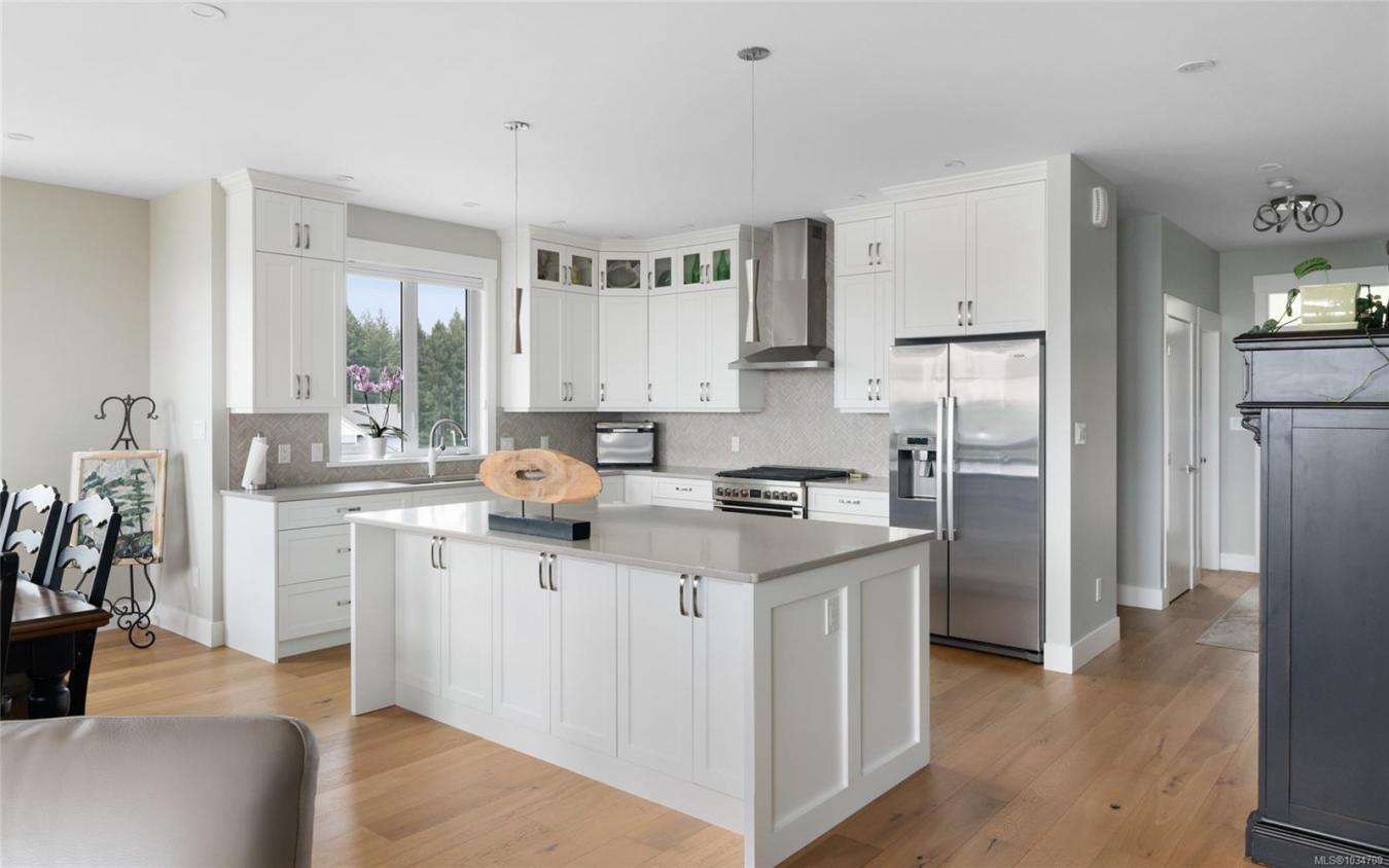 Ladysmith, BC, V9G 0A8, Canada, 3 Bedrooms Bedrooms, ,3 BathroomsBathrooms,Residential,For Sale,2045567