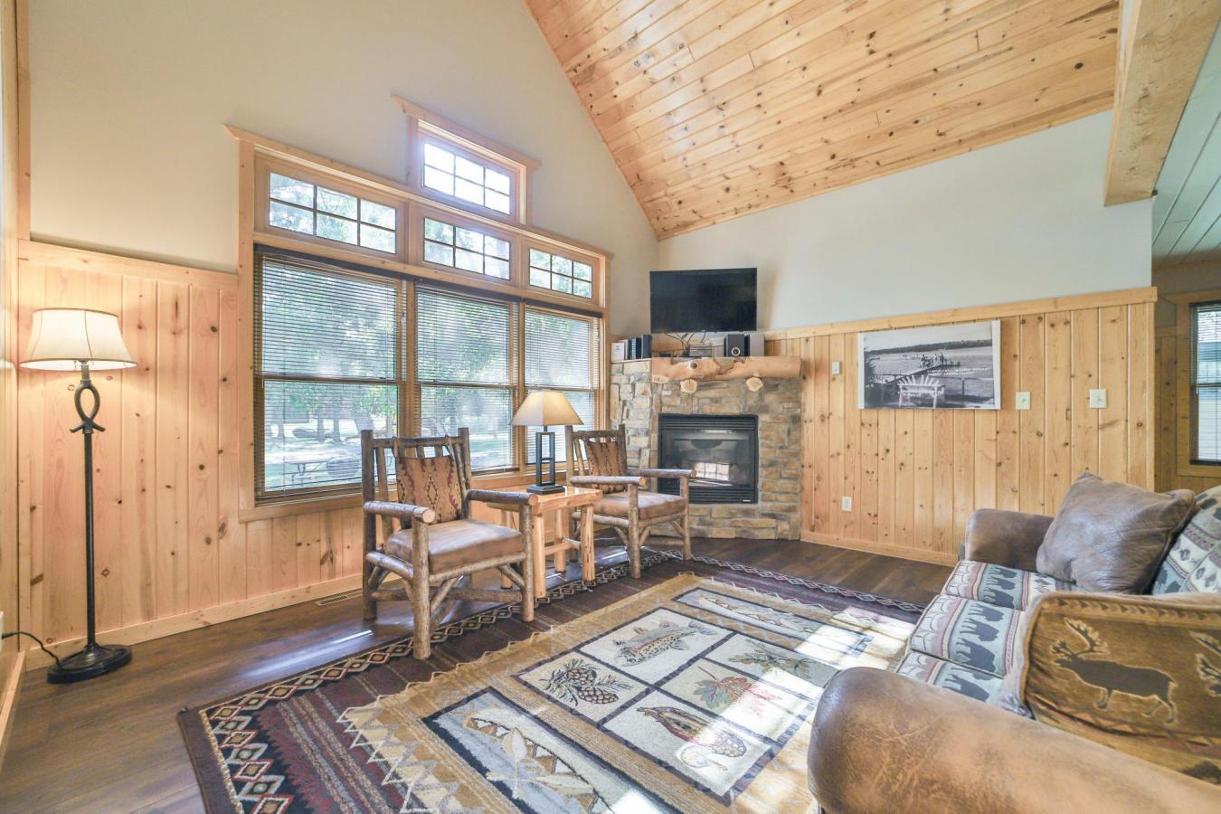 Pequot Lakes, Crow Wing, 56472, United States, 4 Bedrooms Bedrooms, ,3 BathroomsBathrooms,Residential,For Sale,2045657